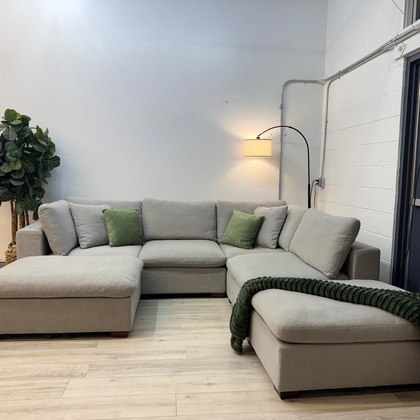 Thomasville Lowell 6-piece Modular Sectional