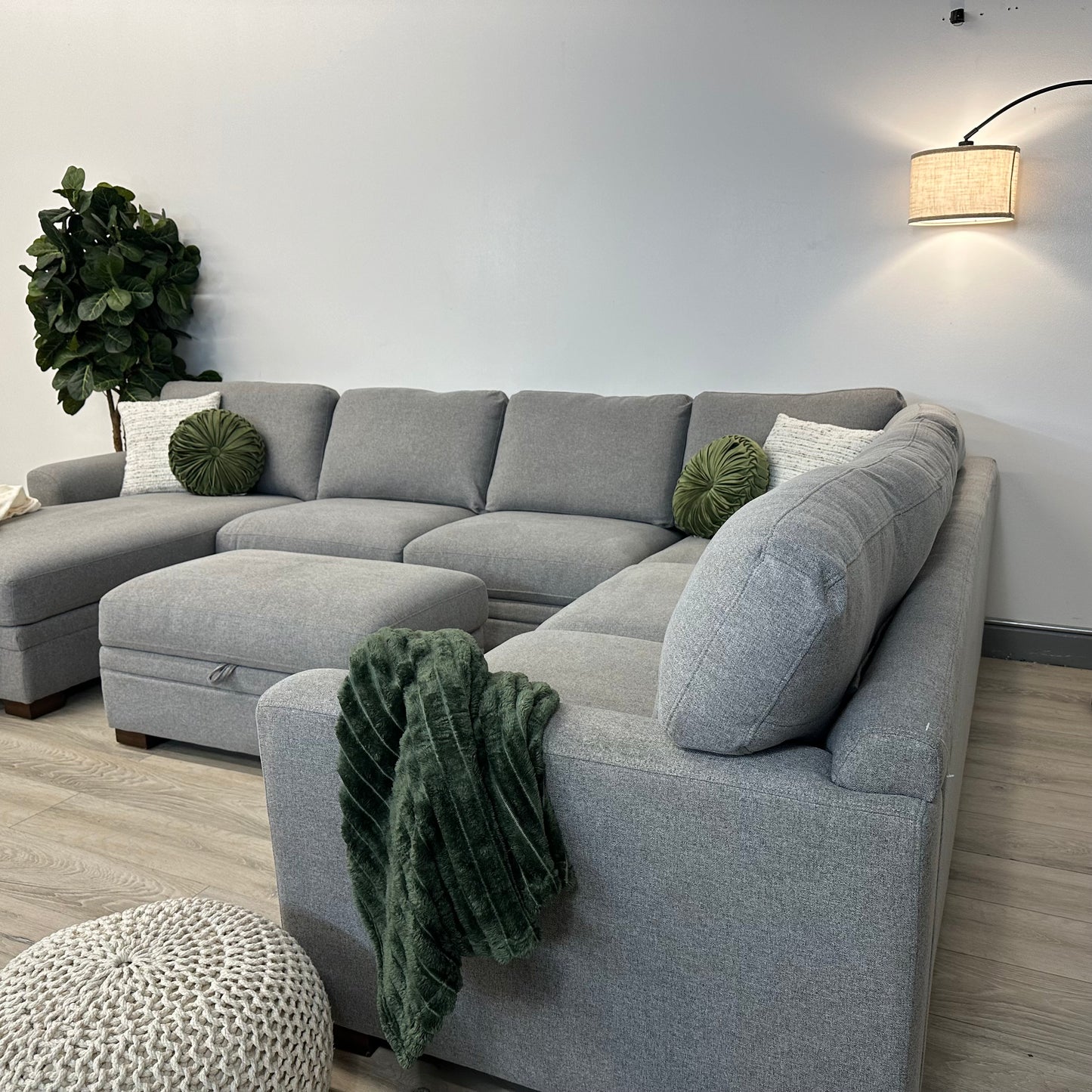 Thomasville Langdon Fabric Sectional with Storage Ottoman