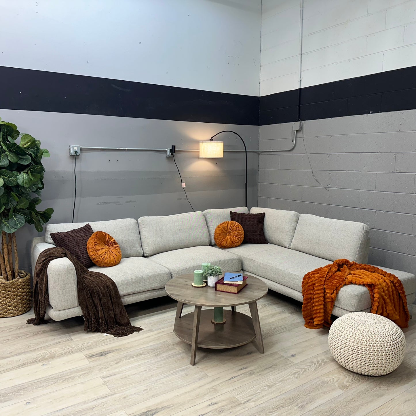 Kyler Fabric Chaise Sectional