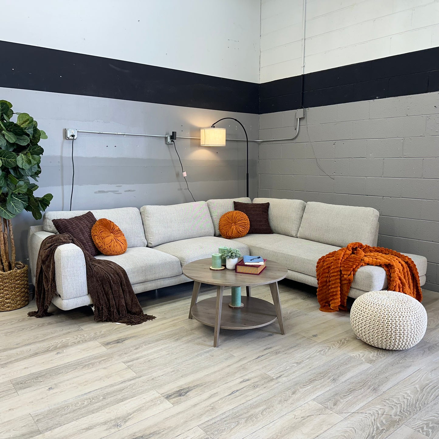 Kyler Fabric Chaise Sectional