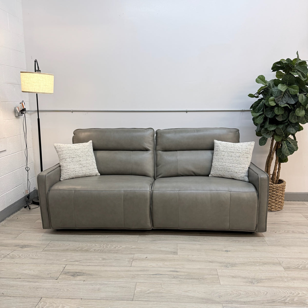 Henredon Keira Leather Power Reclining Sofa with Power Headrests - Gray