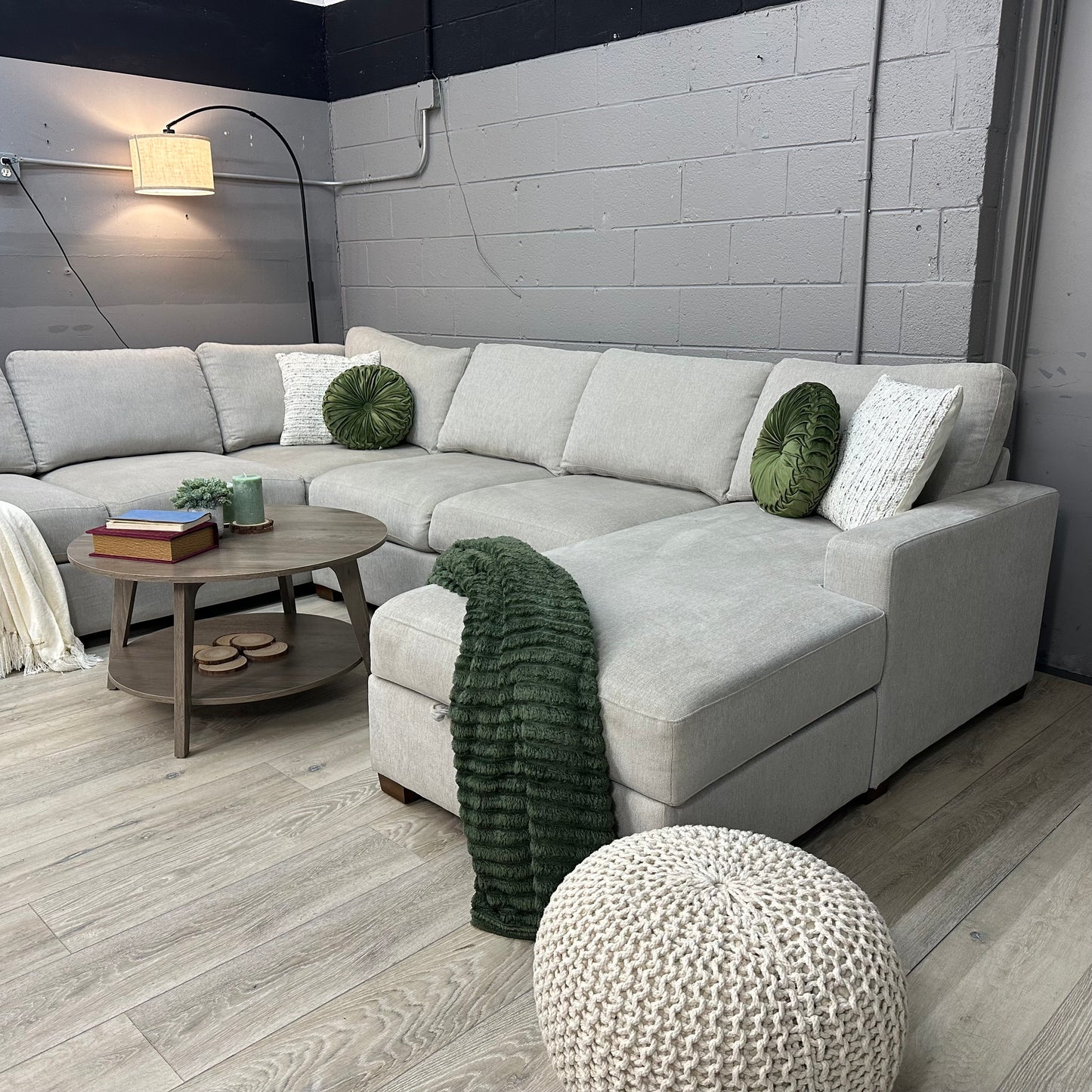 Thomasville Glenn Fabric Sectional with Storage Chaise