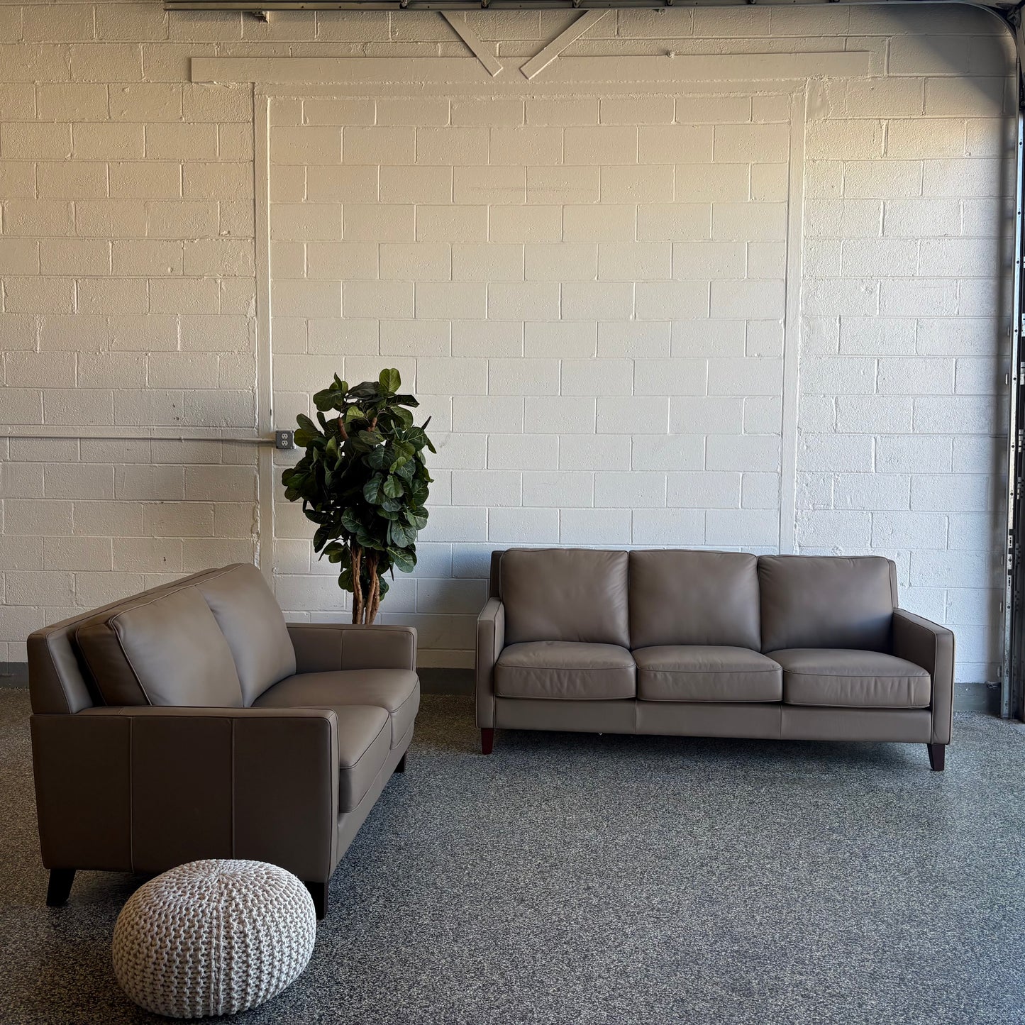 Costco West Park 2-Piece Leather Set - Sofa & Loveseat