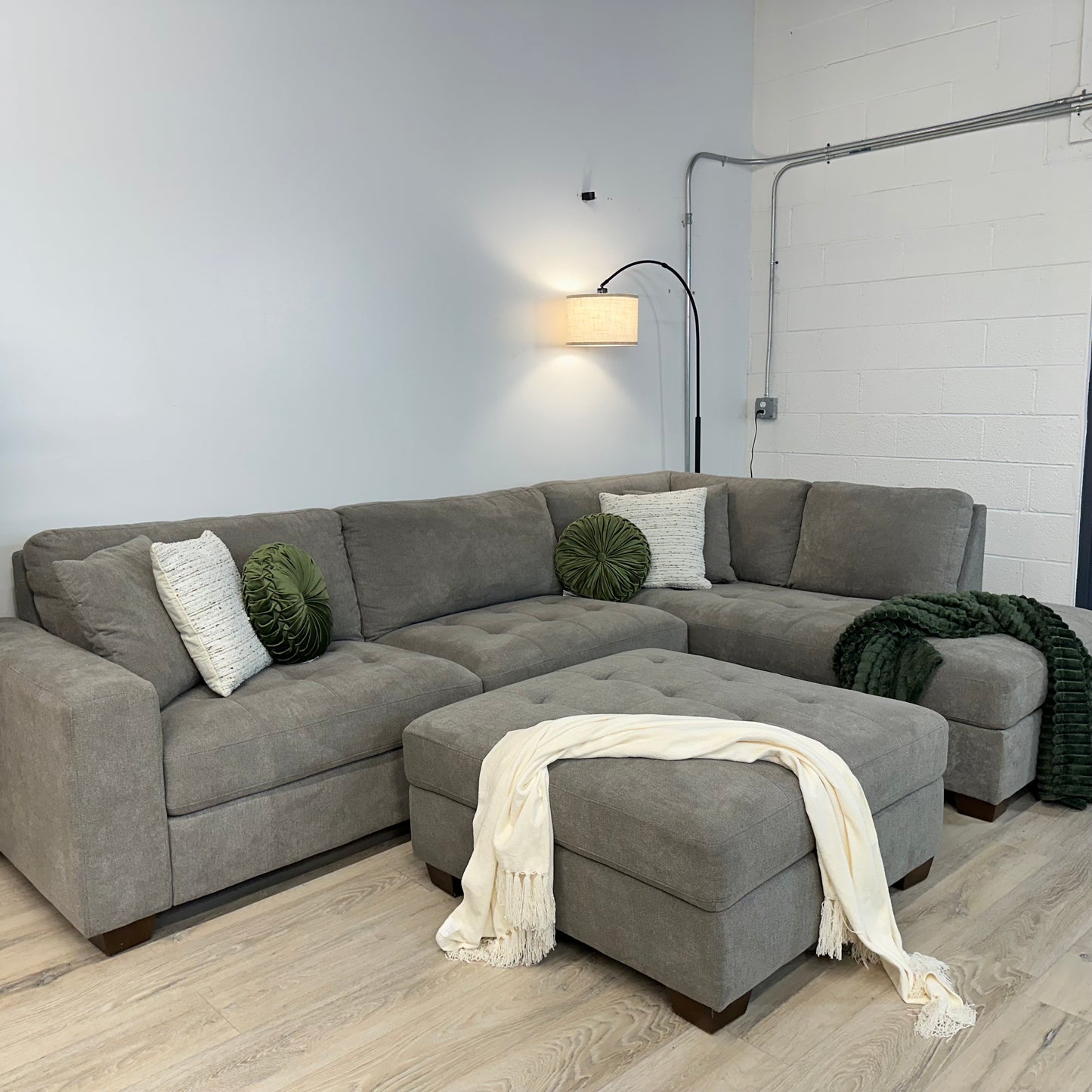 Thomasville Miles Fabric Sectional with Storage Ottoman