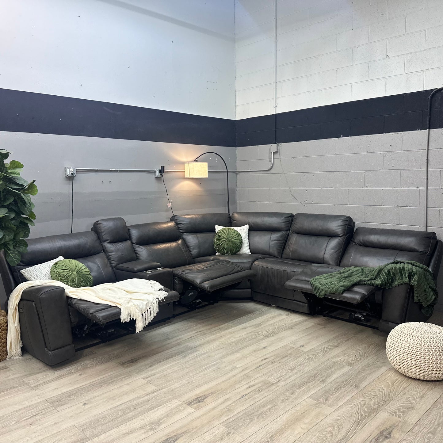 Lauretta 6-piece Leather Power Reclining Sectional with Power Headrests