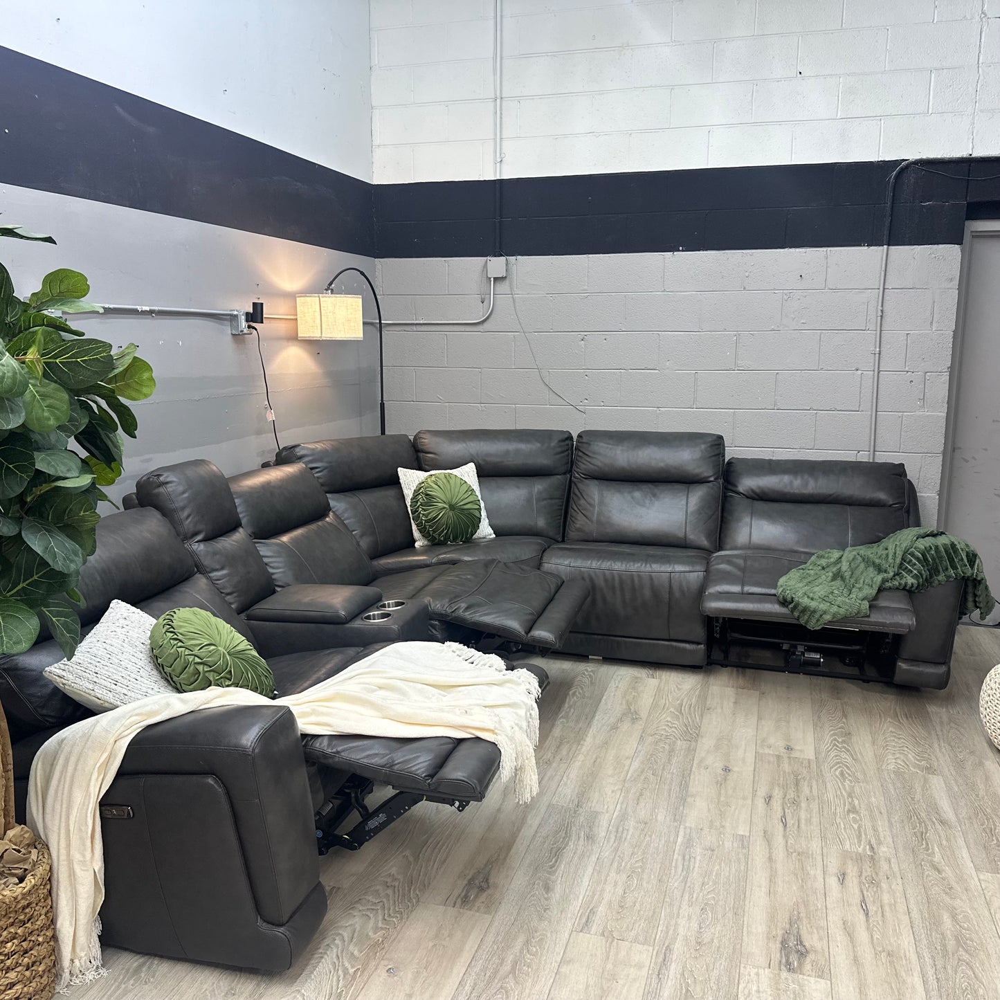 Lauretta 6-piece Leather Power Reclining Sectional with Power Headrests