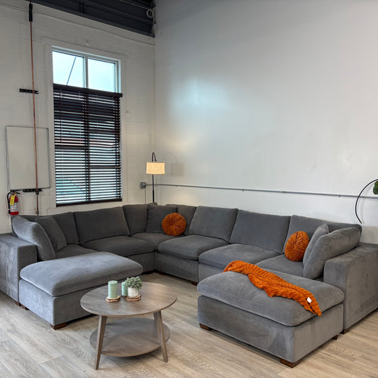 Thomasville Lowell 8-piece Modular Sectional