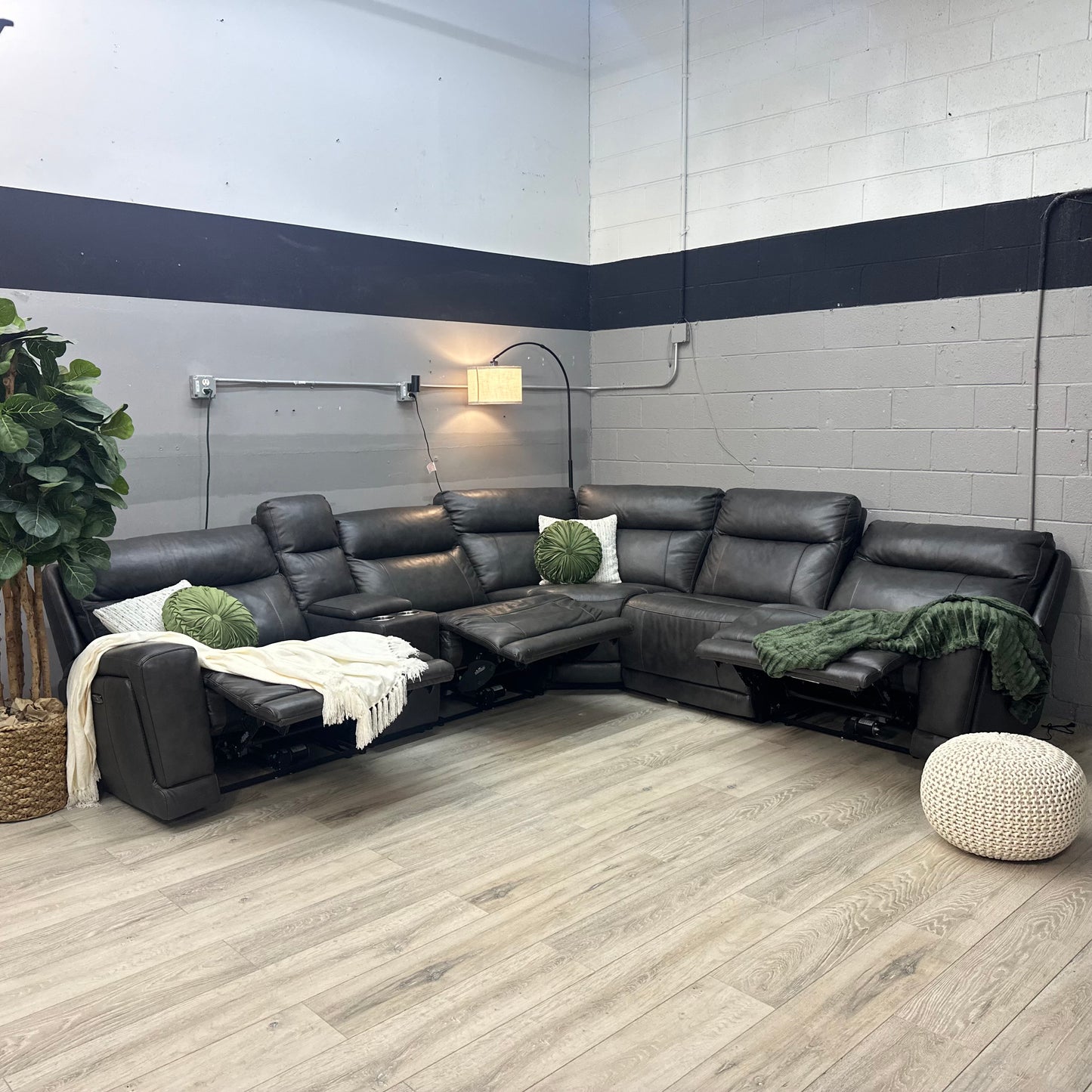 Lauretta 6-piece Leather Power Reclining Sectional with Power Headrests