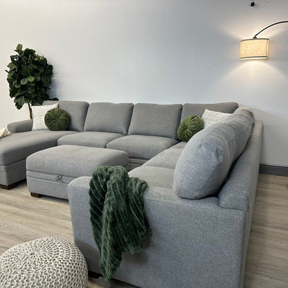 Thomasville Langdon Fabric Sectional with Storage Ottoman