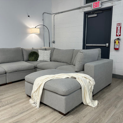 Thomasville Lowell 8-piece Modular Sectional