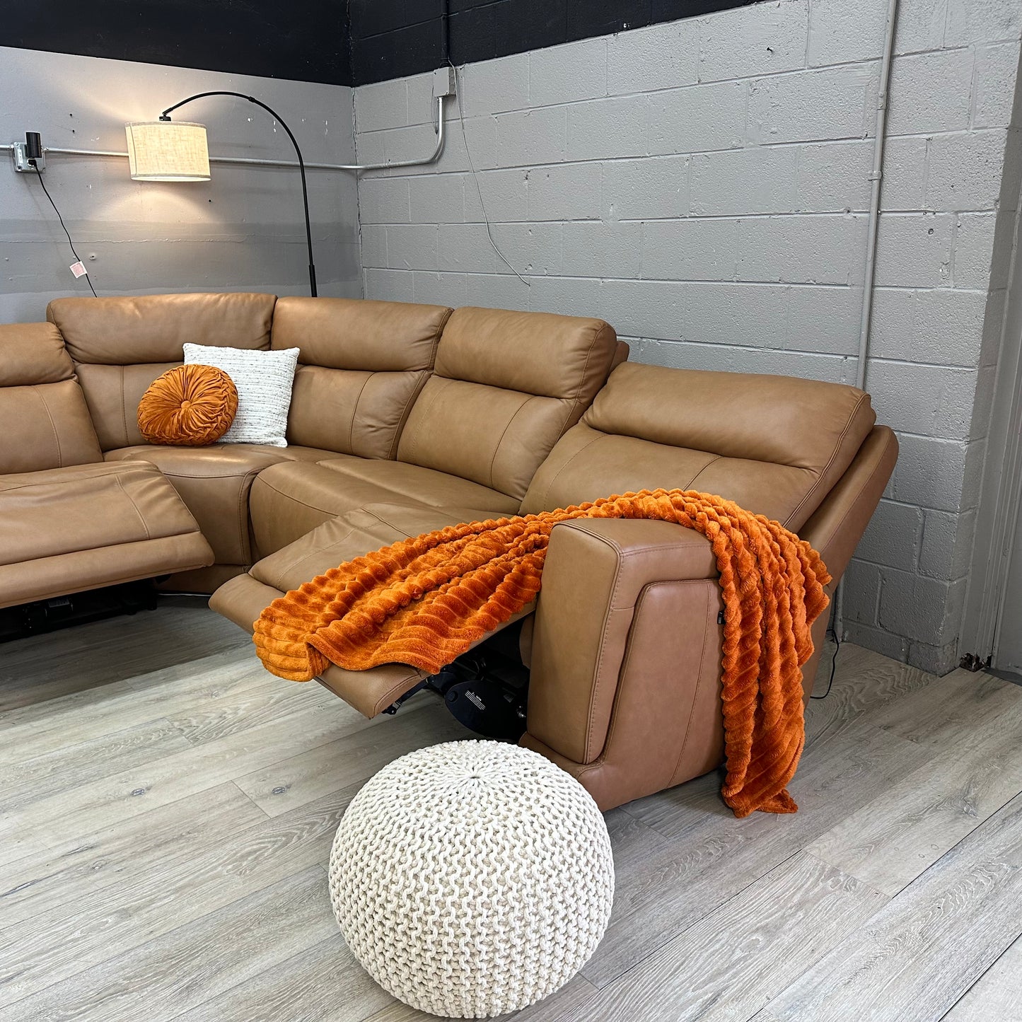 Lauretta 6-piece Leather Power Reclining Sectional with Power Headrests