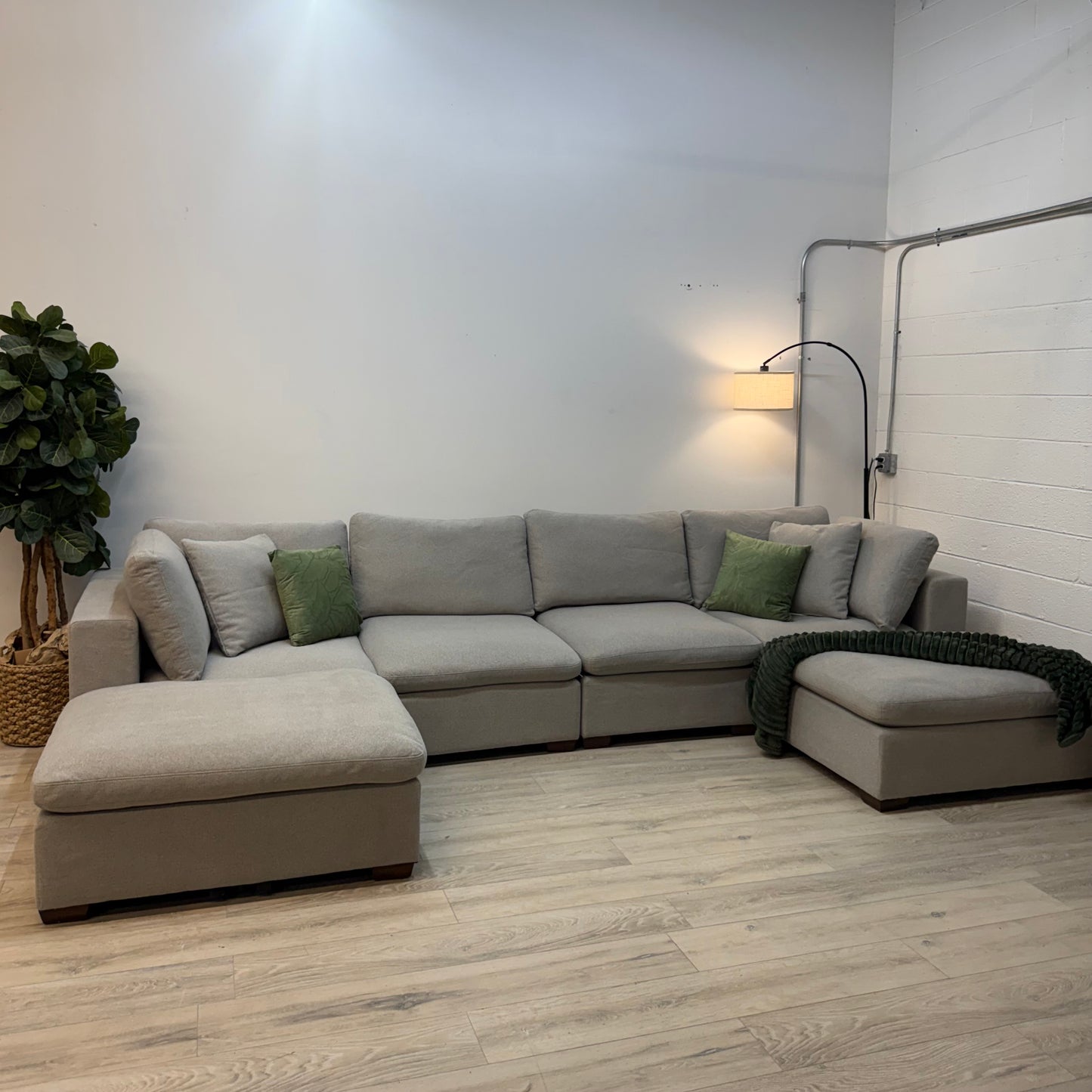 Thomasville Lowell 6-piece Modular Sectional