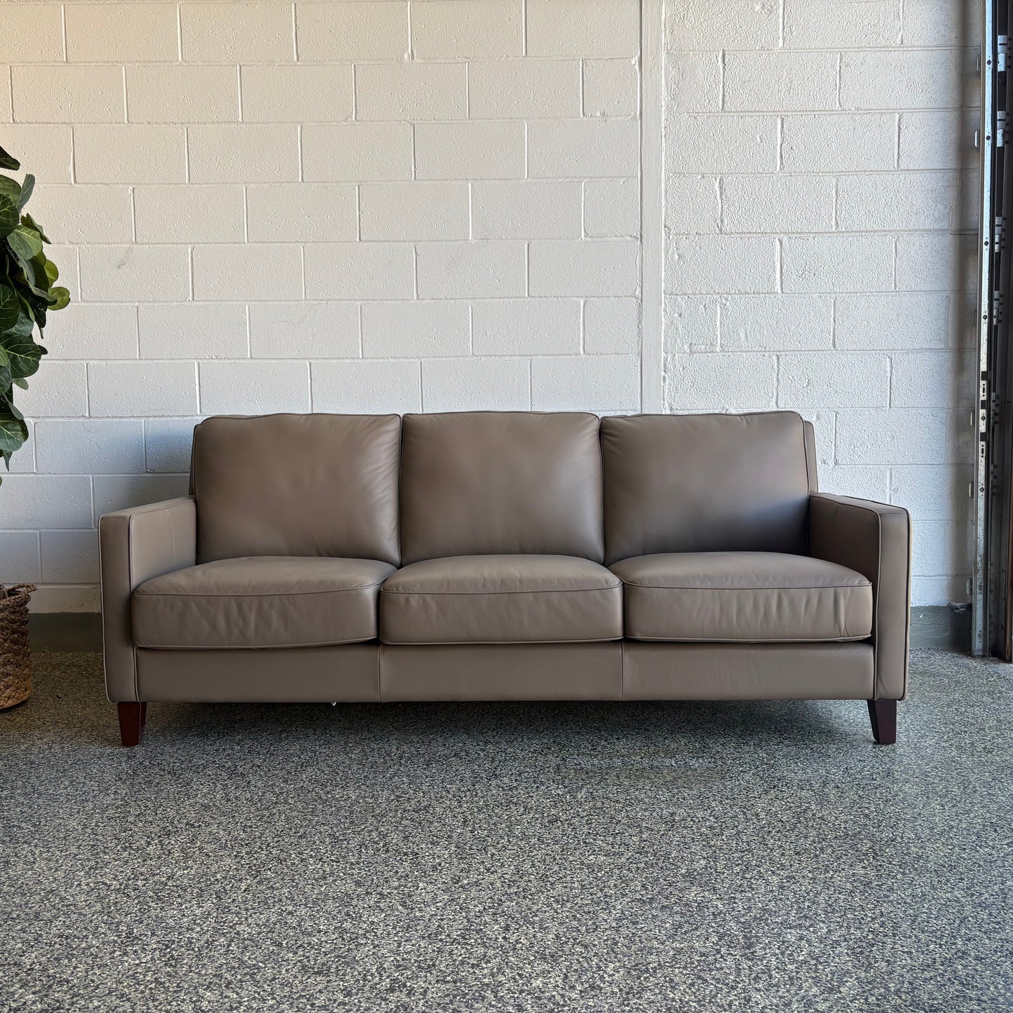 Costco West Park 2-Piece Leather Set - Sofa & Loveseat